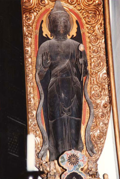 永明寺の木造観音菩薩立像