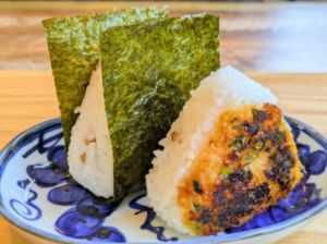 国東むらさきもち麦おにむすび