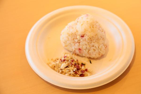 5.創作ふりかけ×おにむすび  『ゆず胡椒香る鯛ほぐしふりかけ』