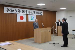 市長が訓辞を読んでいます