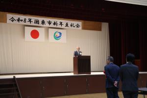 市長があいさつを申し上げています