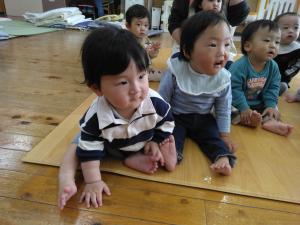 たんぽぽ組の０歳児たち