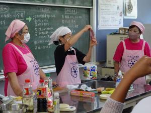 食生活改善推進員の活動例 学校での食育教室
