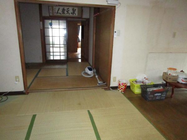 居間