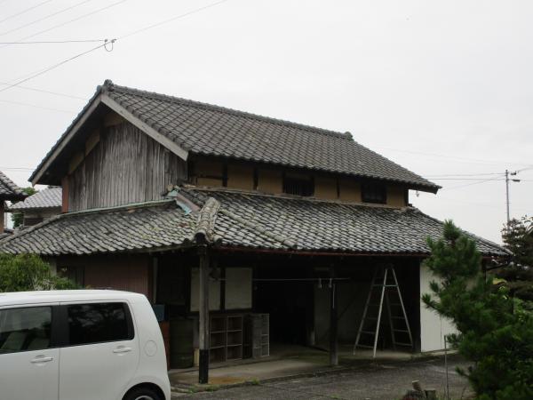 倉庫外観