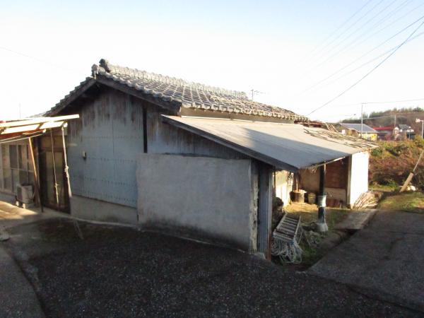 倉庫外観