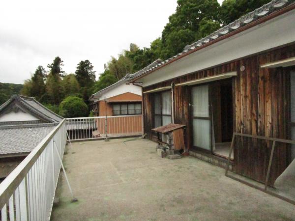 ２階バルコニー